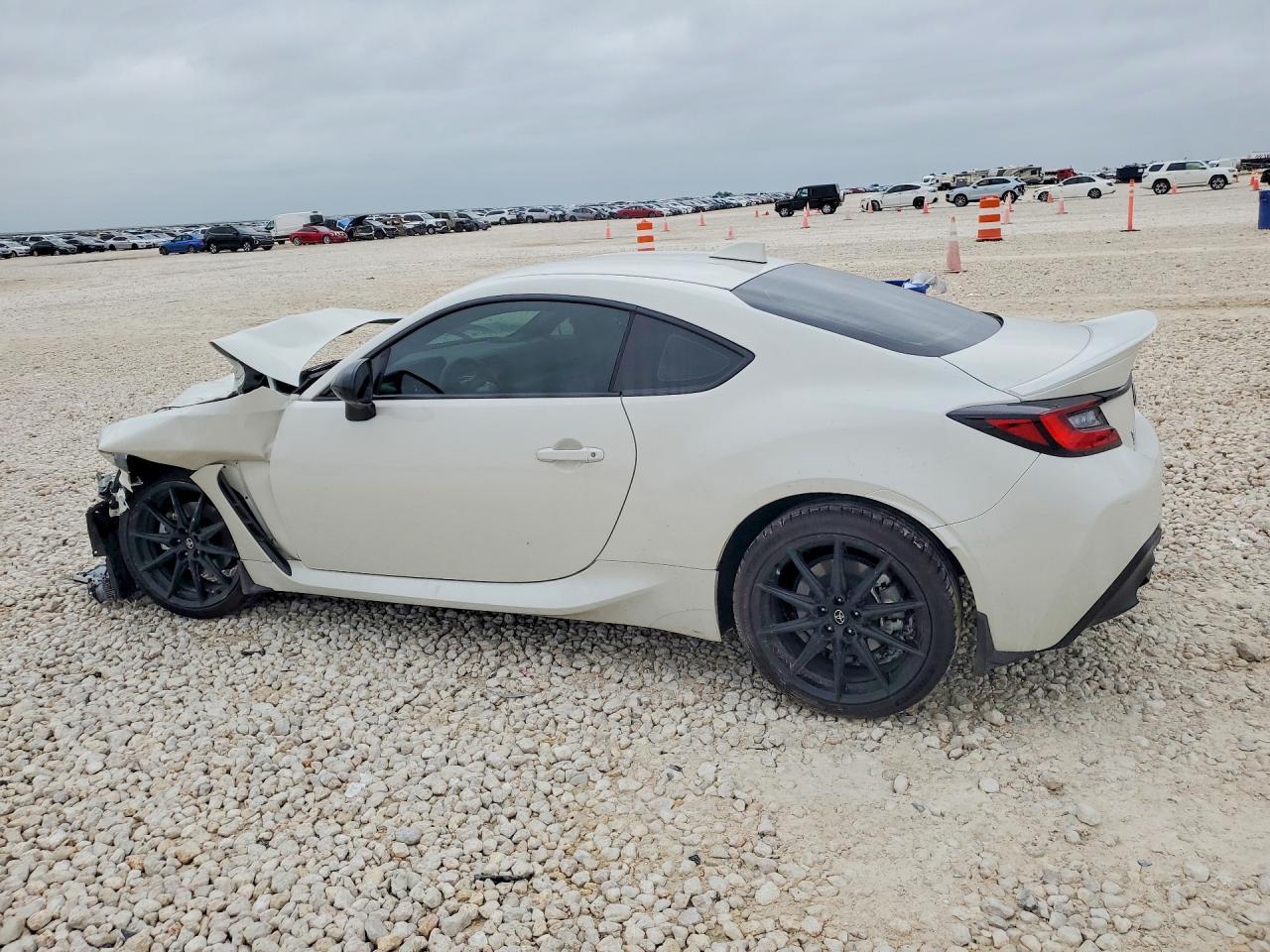 Toyota GR 86 - zdjęcie 2