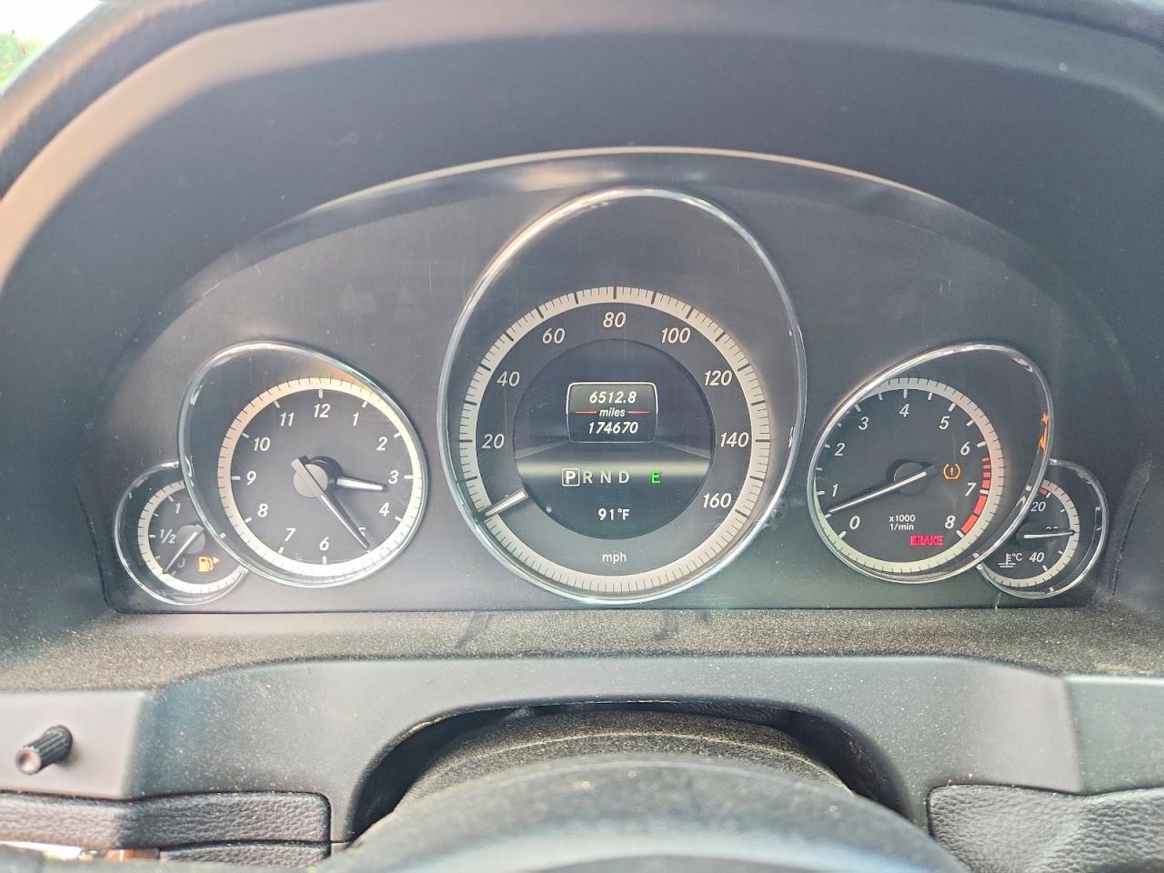 2013 Mercedes-Benz E 350 - zdjęcie 9