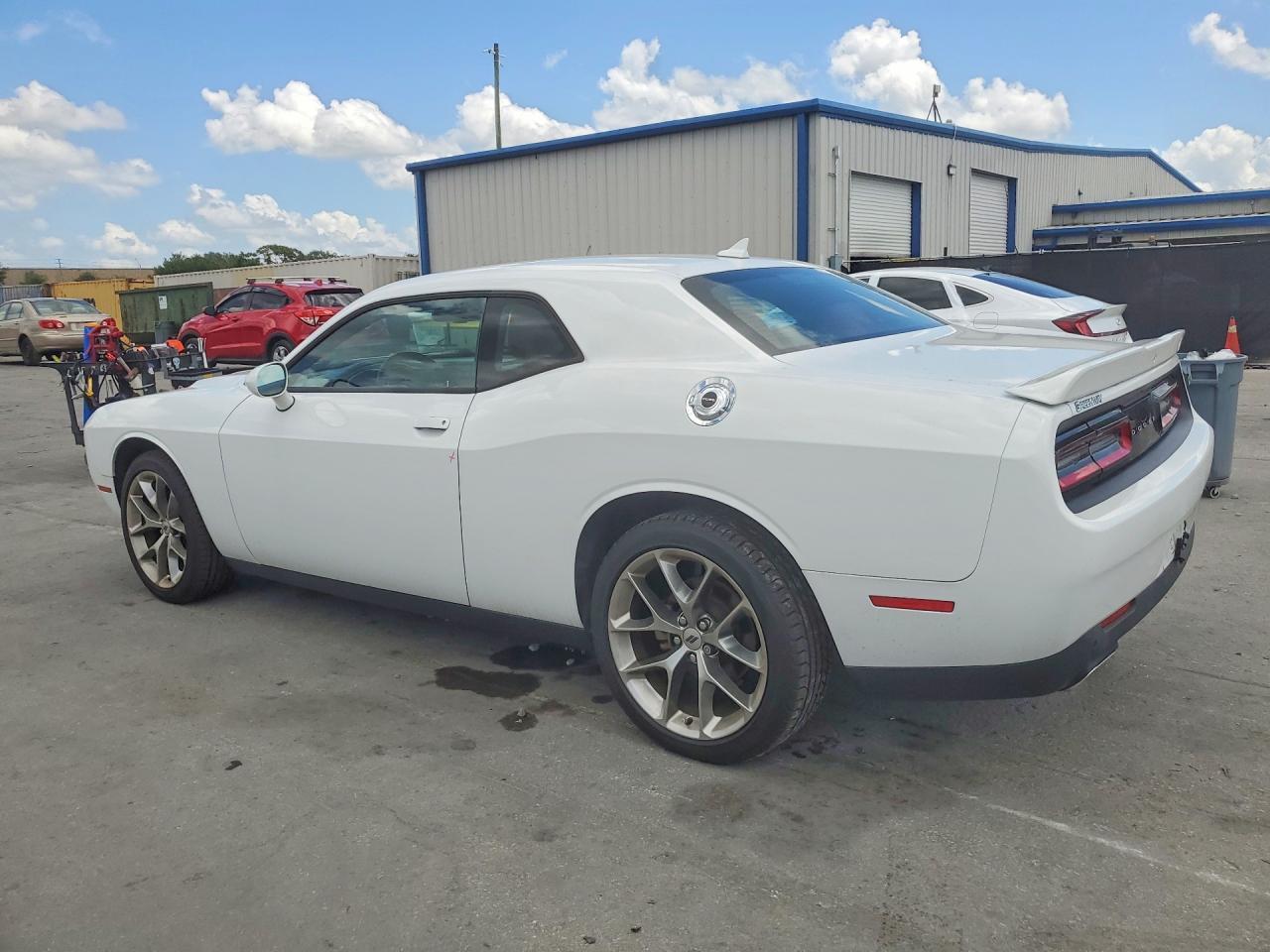 2021 Dodge Challenger Sxt - zdjęcie 2