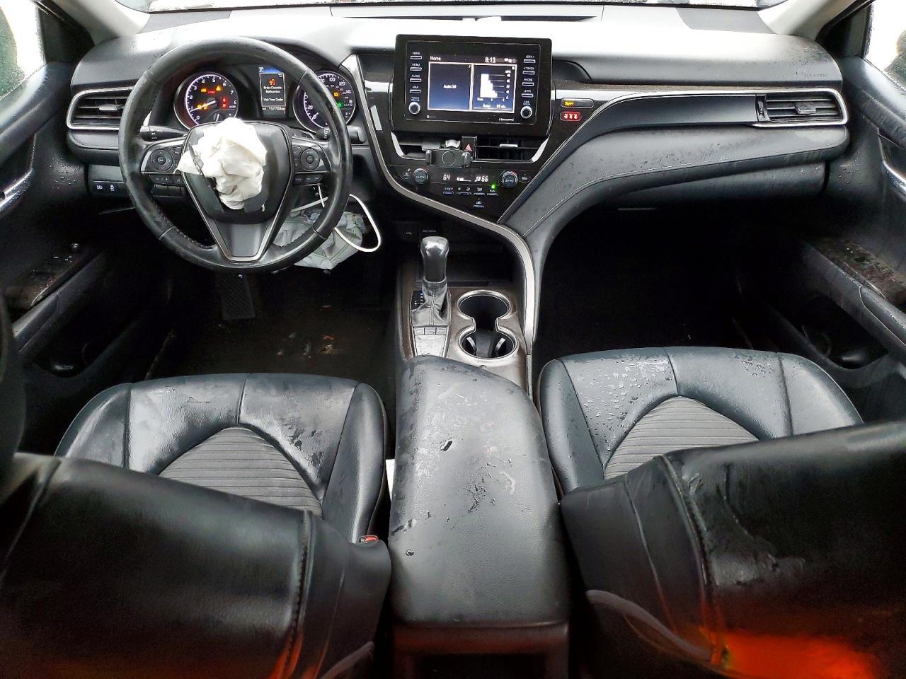2022 Toyota Camry Se - zdjęcie 8