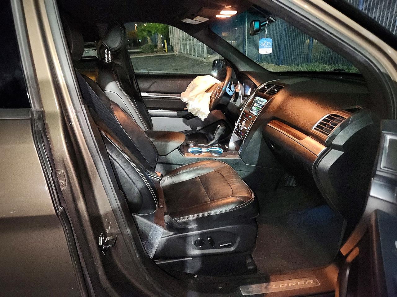 2016 Ford Explorer Limited - zdjęcie 13