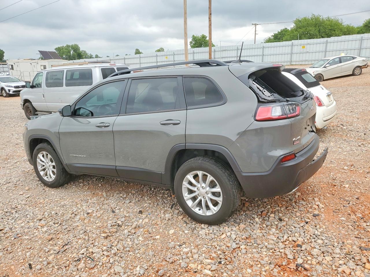 2022 Jeep Cherokee Latitude Lux - zdjęcie 2