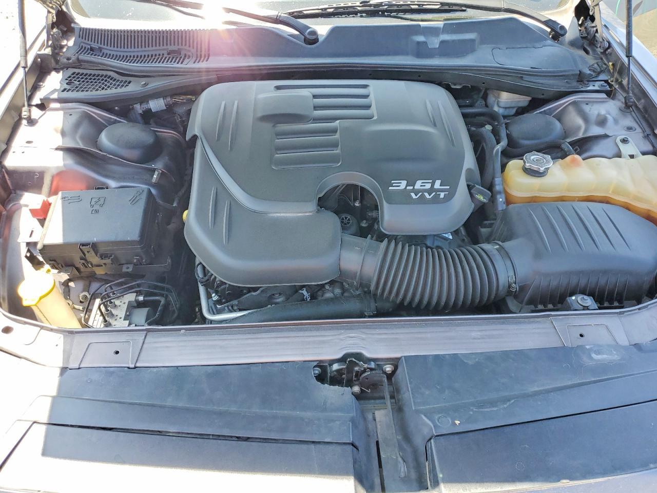 2015 Dodge Challenger Sxt - zdjęcie 11