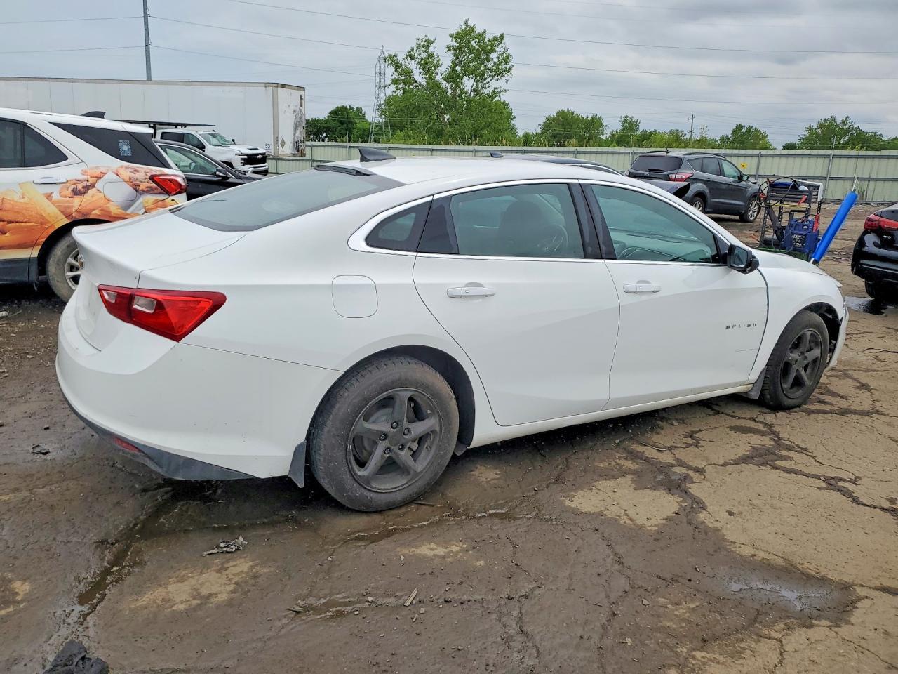 2018 Chevrolet Malibu Ls - zdjęcie 3