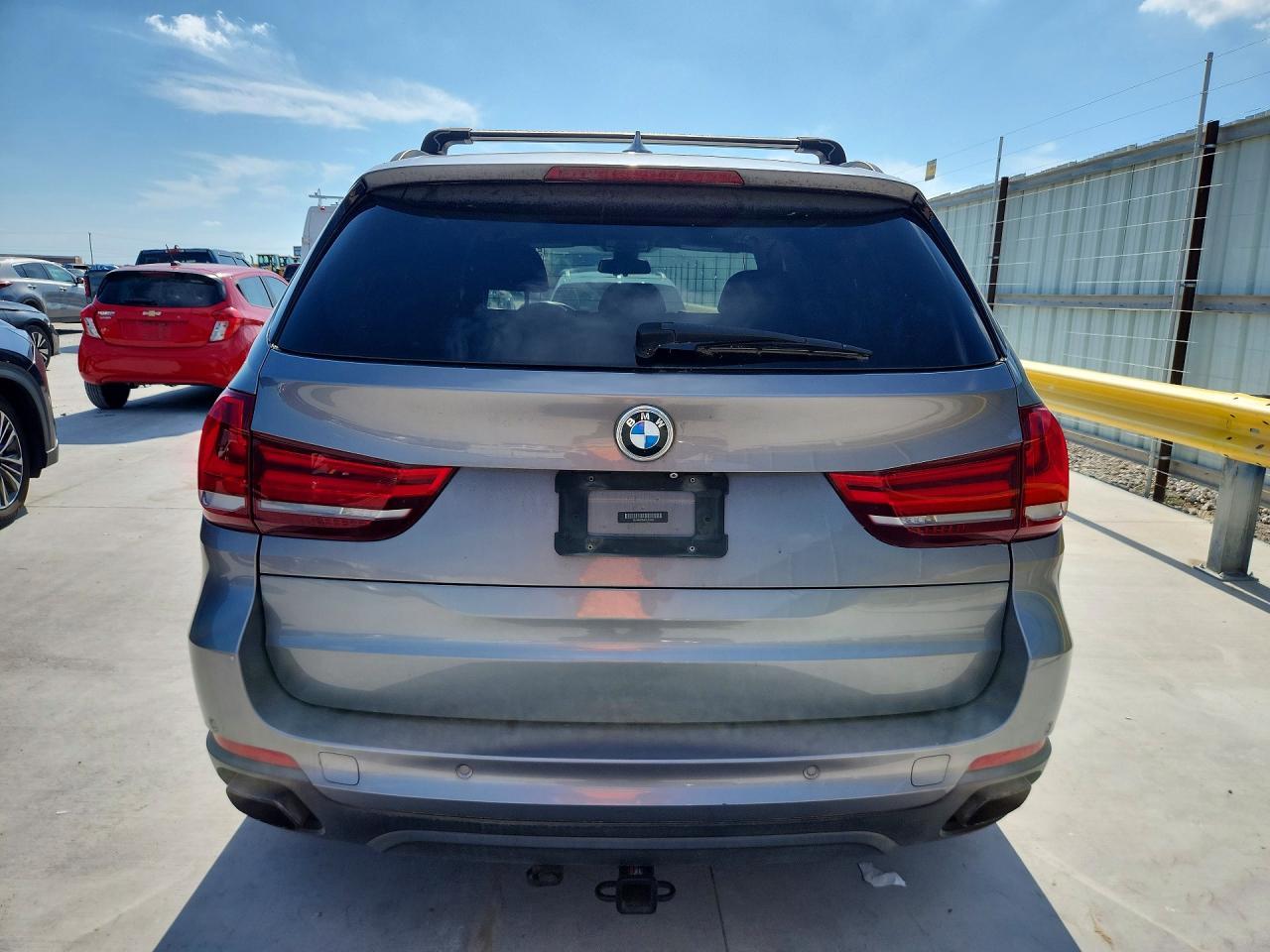 2015 BMW X5 xDrive50I - zdjęcie 6