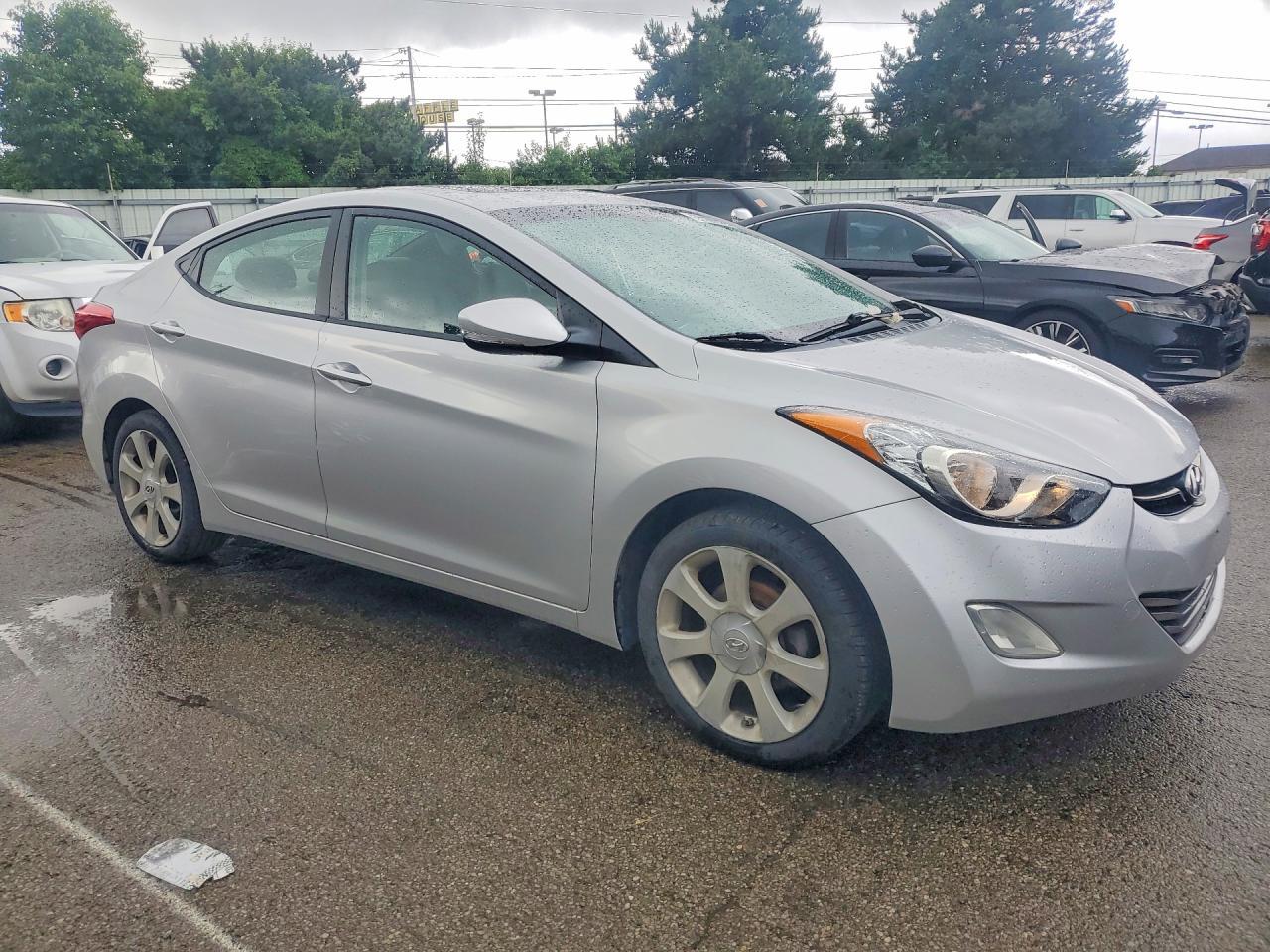 2013 Hyundai Elantra Limited - zdjęcie 4