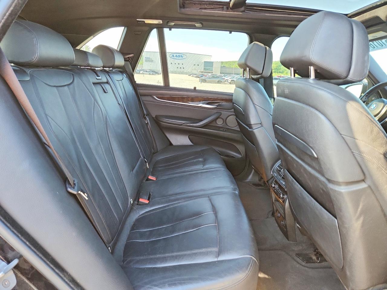 2015 BMW X5 xDrive50I - zdjęcie 11