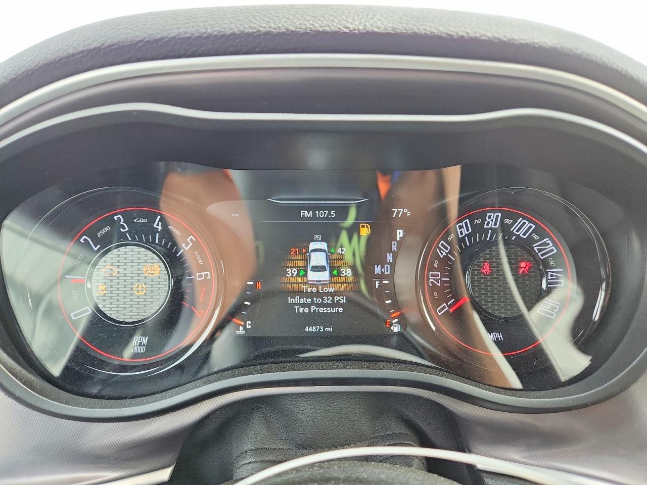 2021 Dodge Challenger Sxt - zdjęcie 9