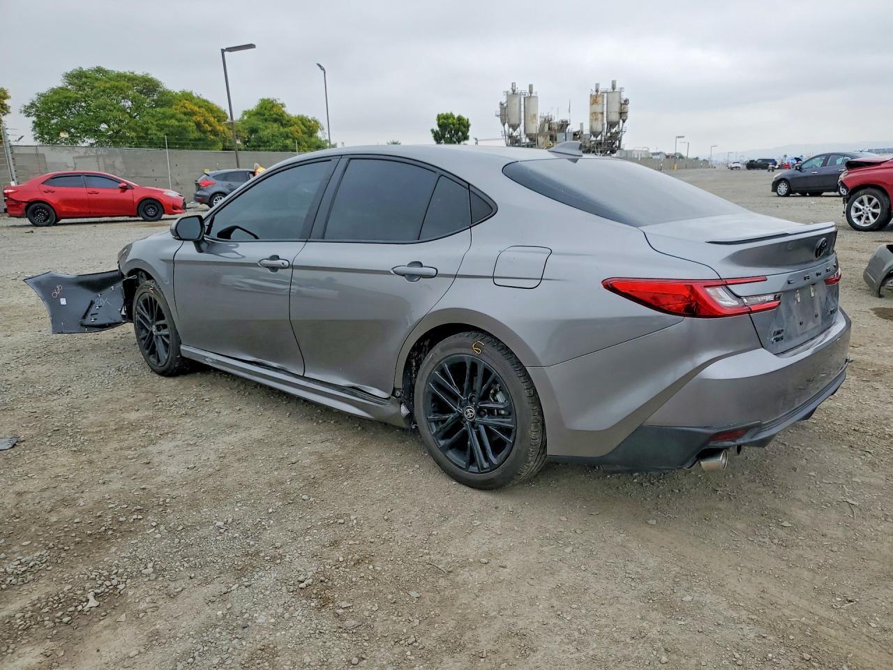 2025 Toyota Camry Se - zdjęcie 2