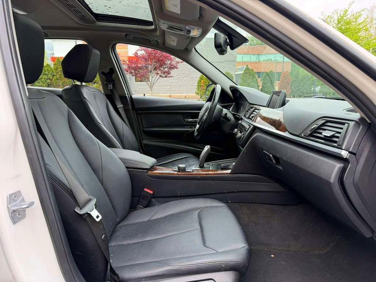 2014 BMW 328 Xi - zdjęcie 6