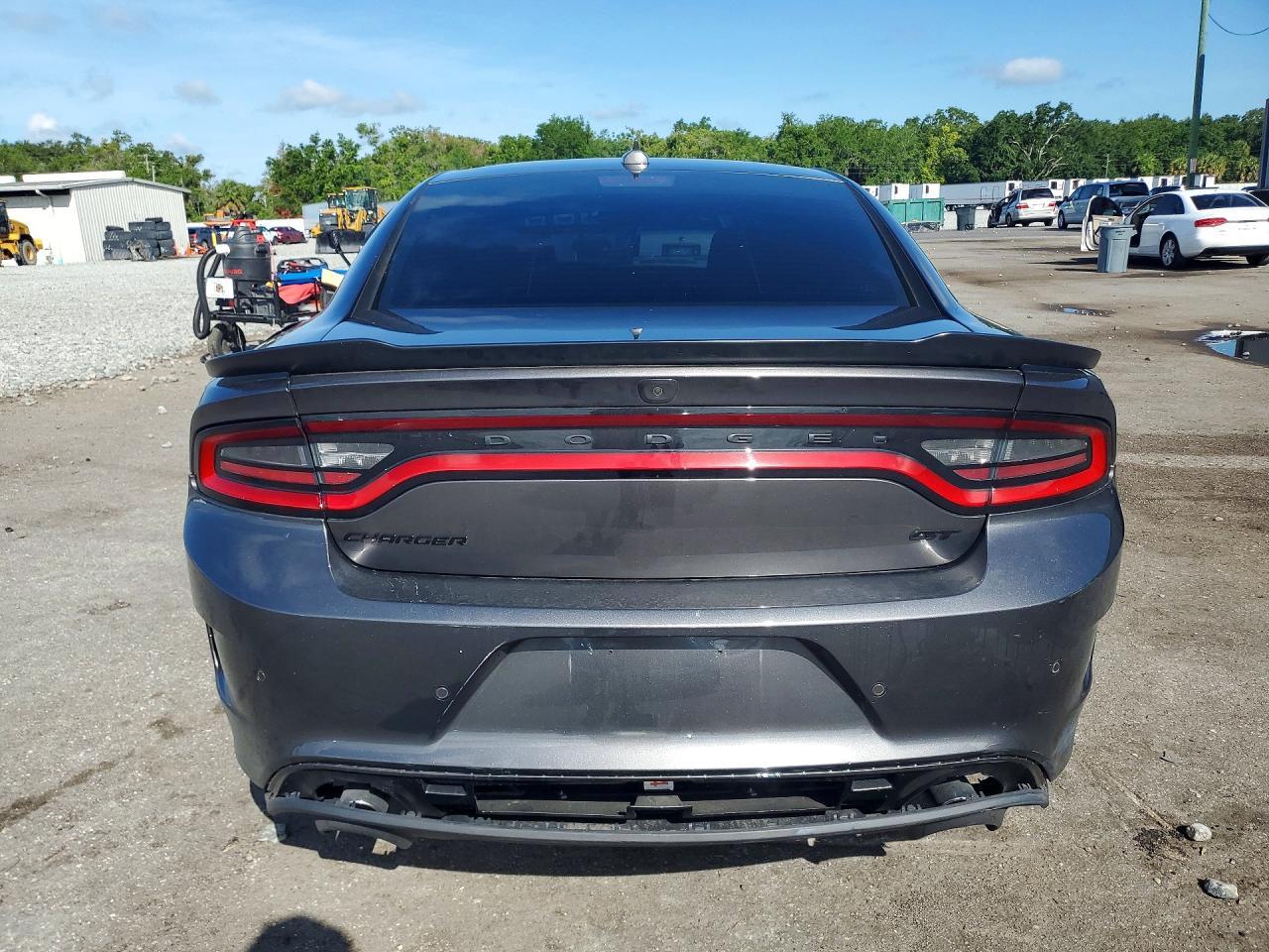 2023 Dodge Charger Gt - zdjęcie 6