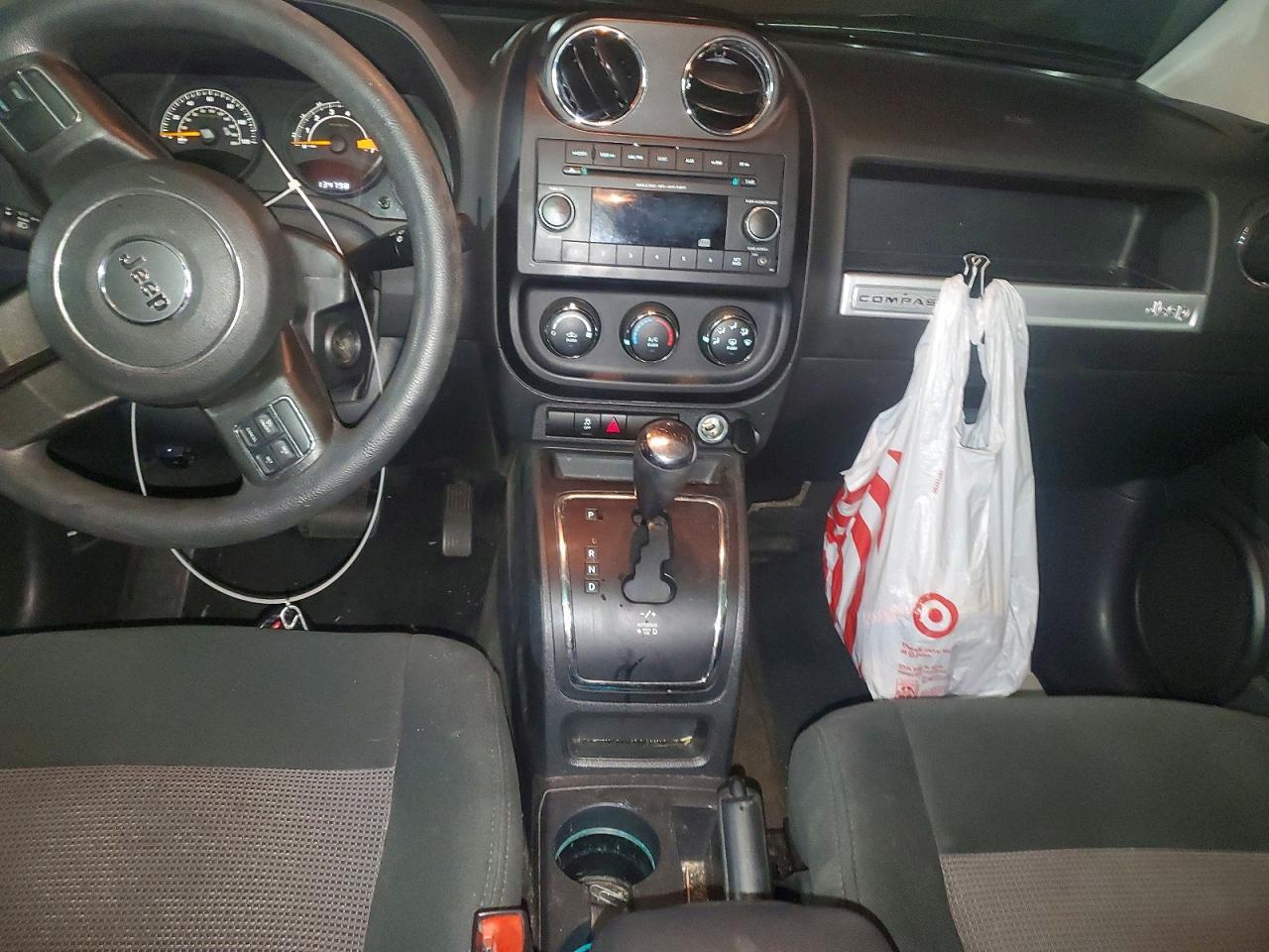 2014 Jeep Compass Sport - zdjęcie 8