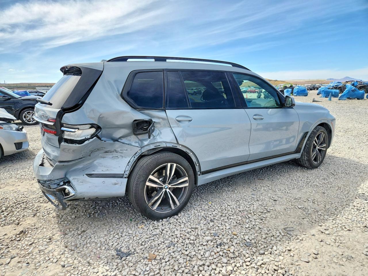 2023 BMW X7 xDrive40I - zdjęcie 3