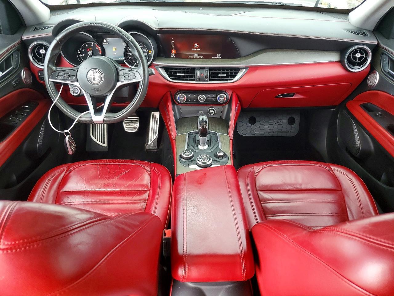 2019 Alfa Romeo Stelvio Ti - zdjęcie 8