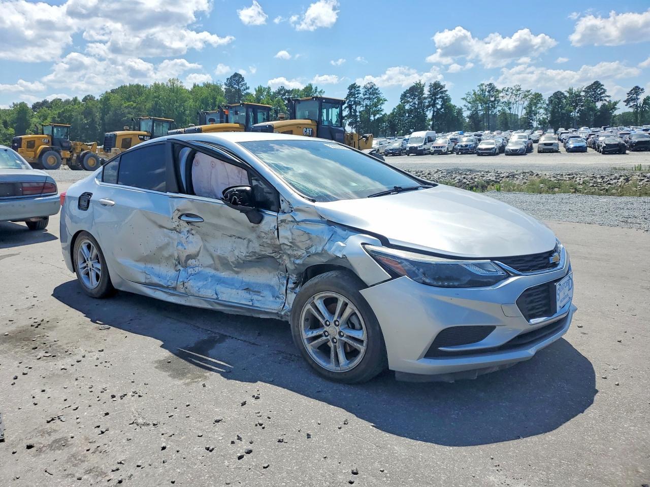 2017 Chevrolet Cruze Lt - zdjęcie 4