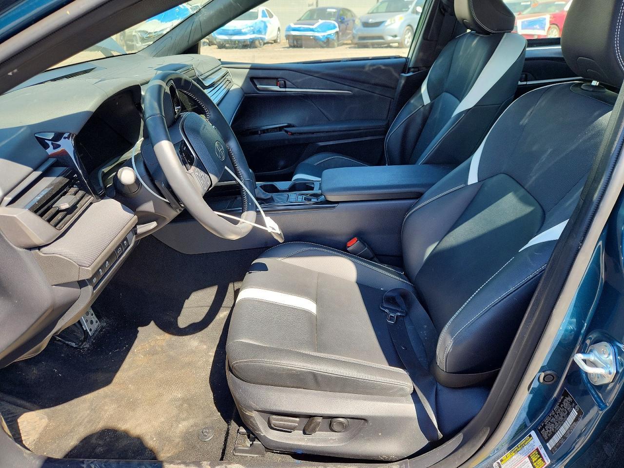 2025 Toyota Camry Se - zdjęcie 7