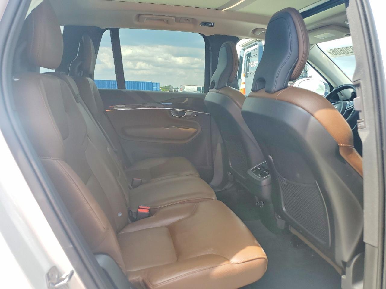 2019 Volvo Xc90 T6 Momentum - zdjęcie 11