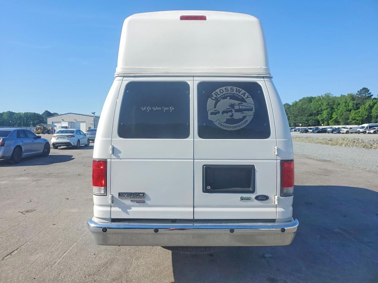 2014 Ford Econoline E350 Super Duty Van - zdjęcie 6