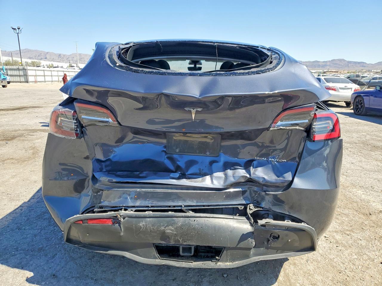 2023 Tesla Model Y - zdjęcie 6