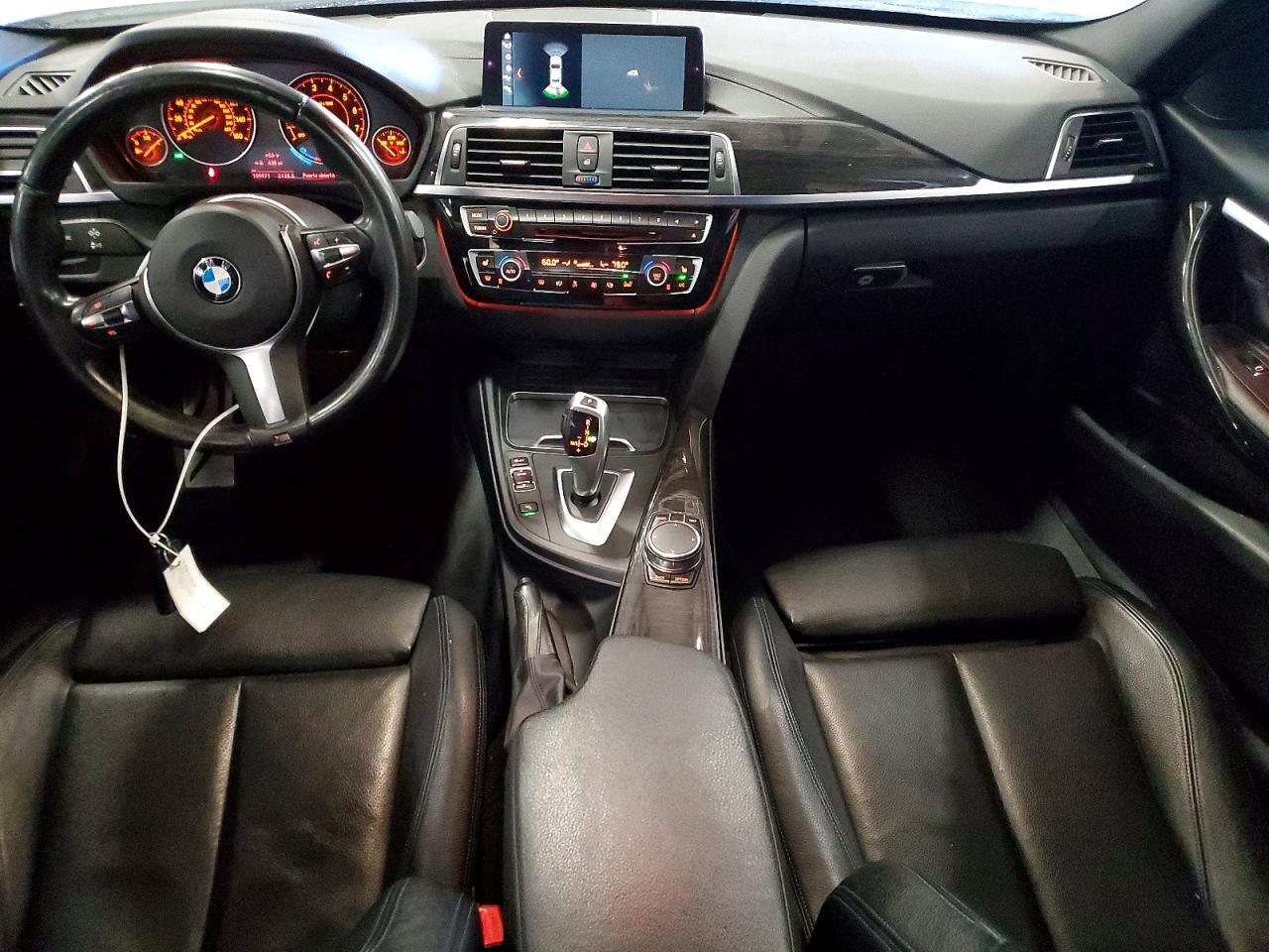 2018 BMW Seria 3 330i - zdjęcie 8