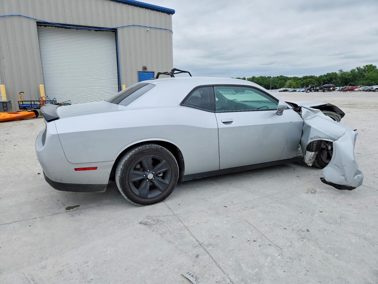 2023 Dodge Challenger Sxt - zdjęcie 3