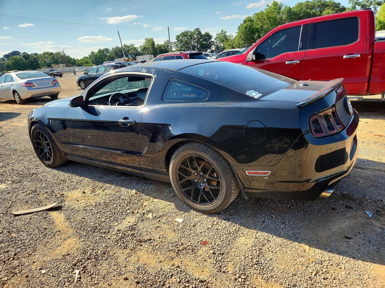 2014 Ford Mustang - zdjęcie 2
