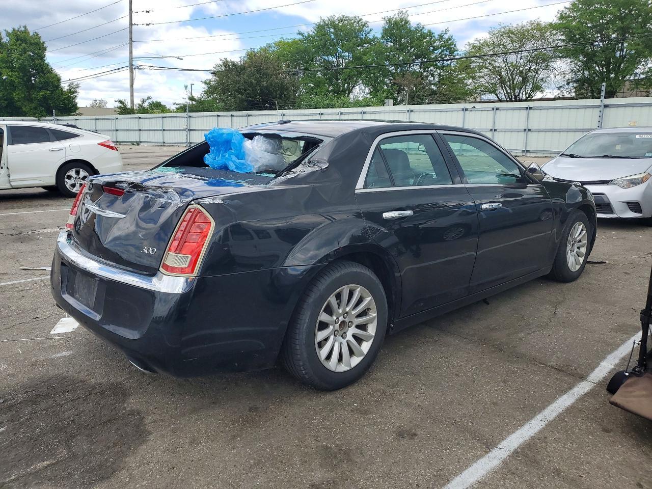 2014 Chrysler 300 - zdjęcie 3