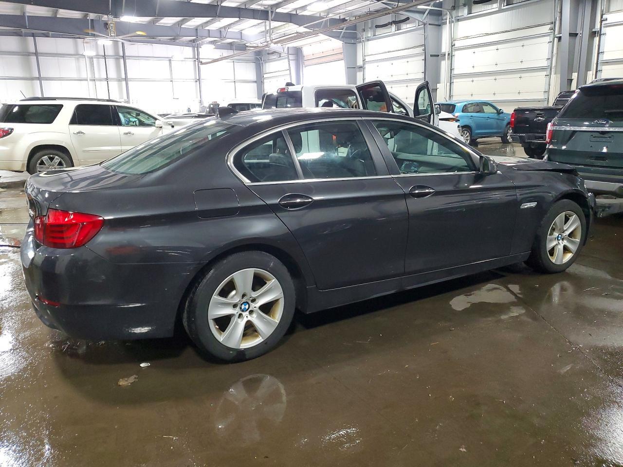 2013 BMW 528 Xi - zdjęcie 3