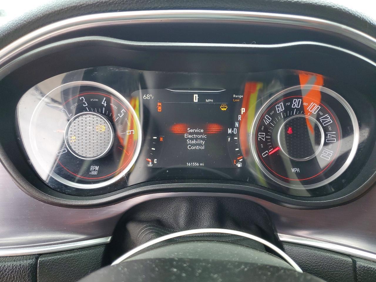 2015 Dodge Challenger Sxt - zdjęcie 9