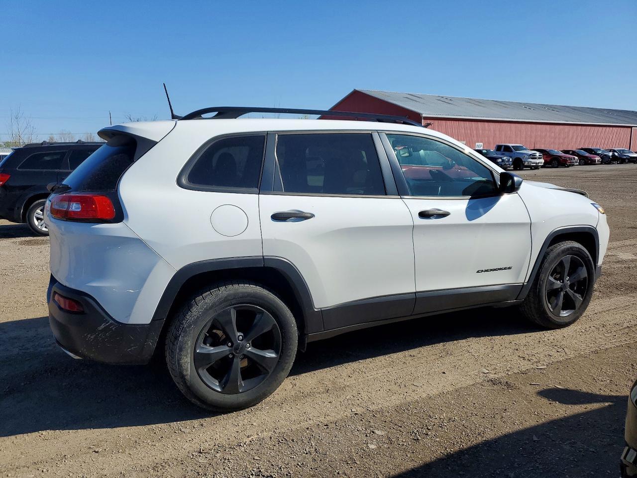 2016 Jeep Cherokee Sport - zdjęcie 3