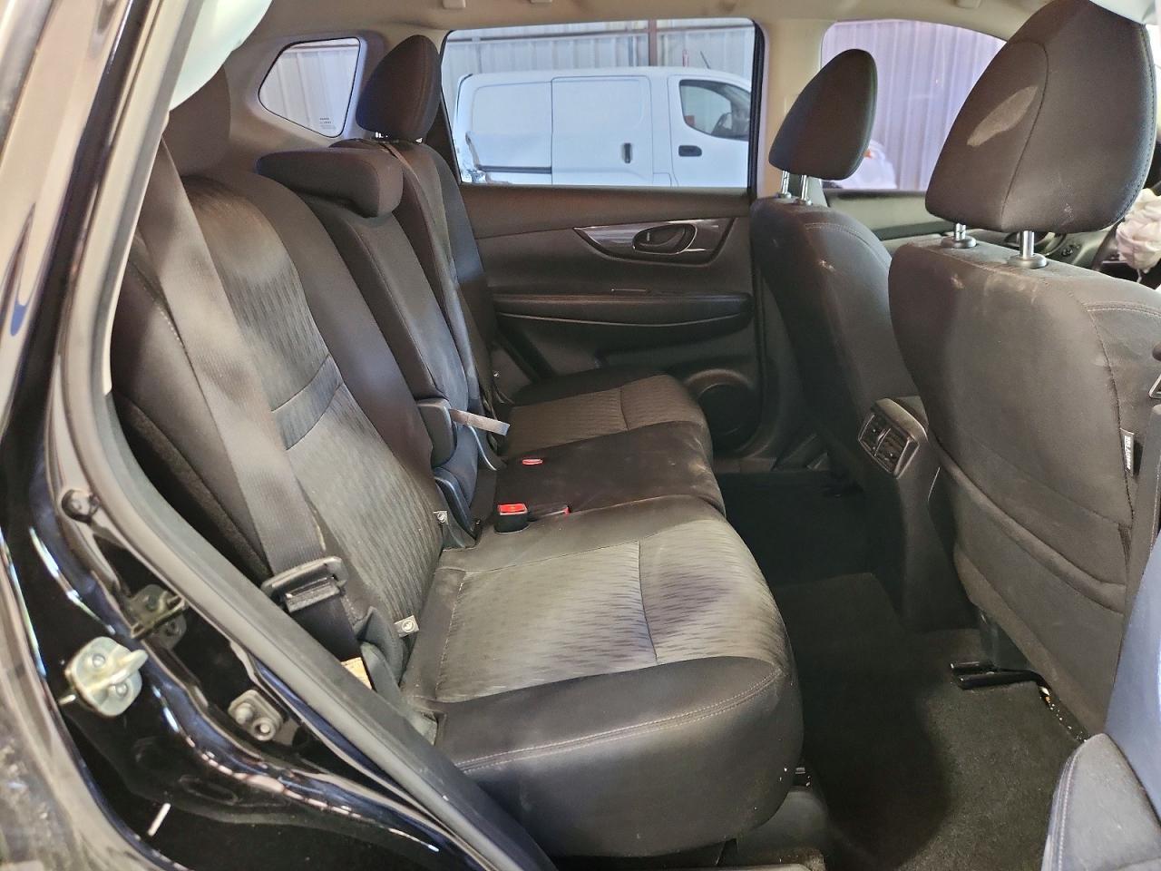 2020 Nissan Rogue S - zdjęcie 11