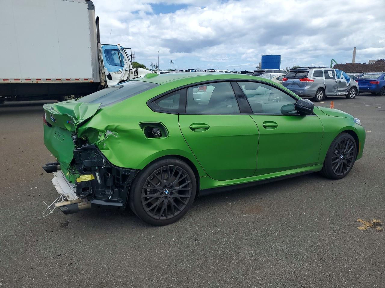 2025 BMW M235Xi - zdjęcie 3