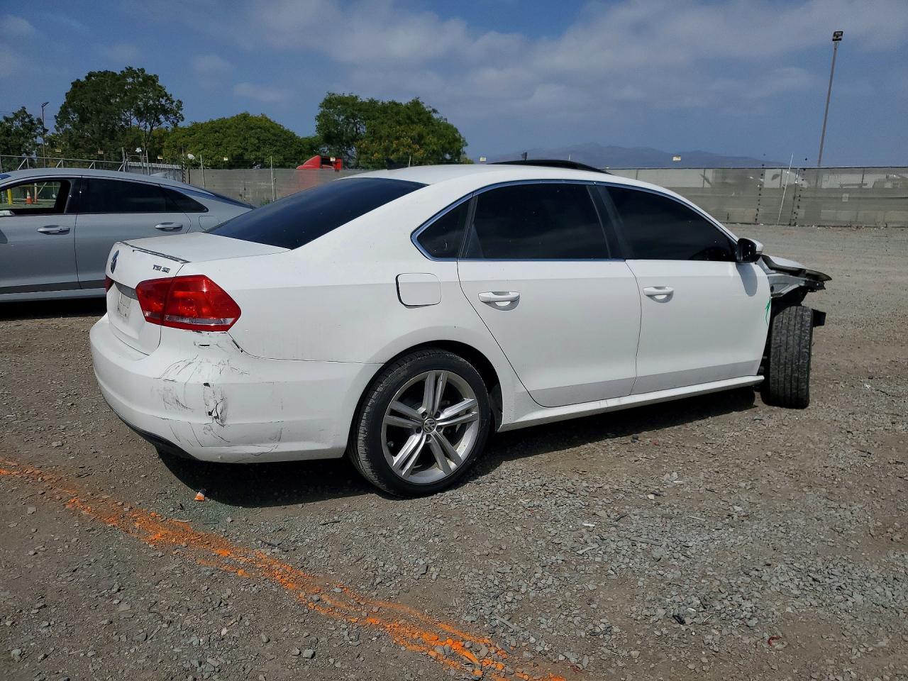 2014 Volkswagen Passat Se - zdjęcie 3