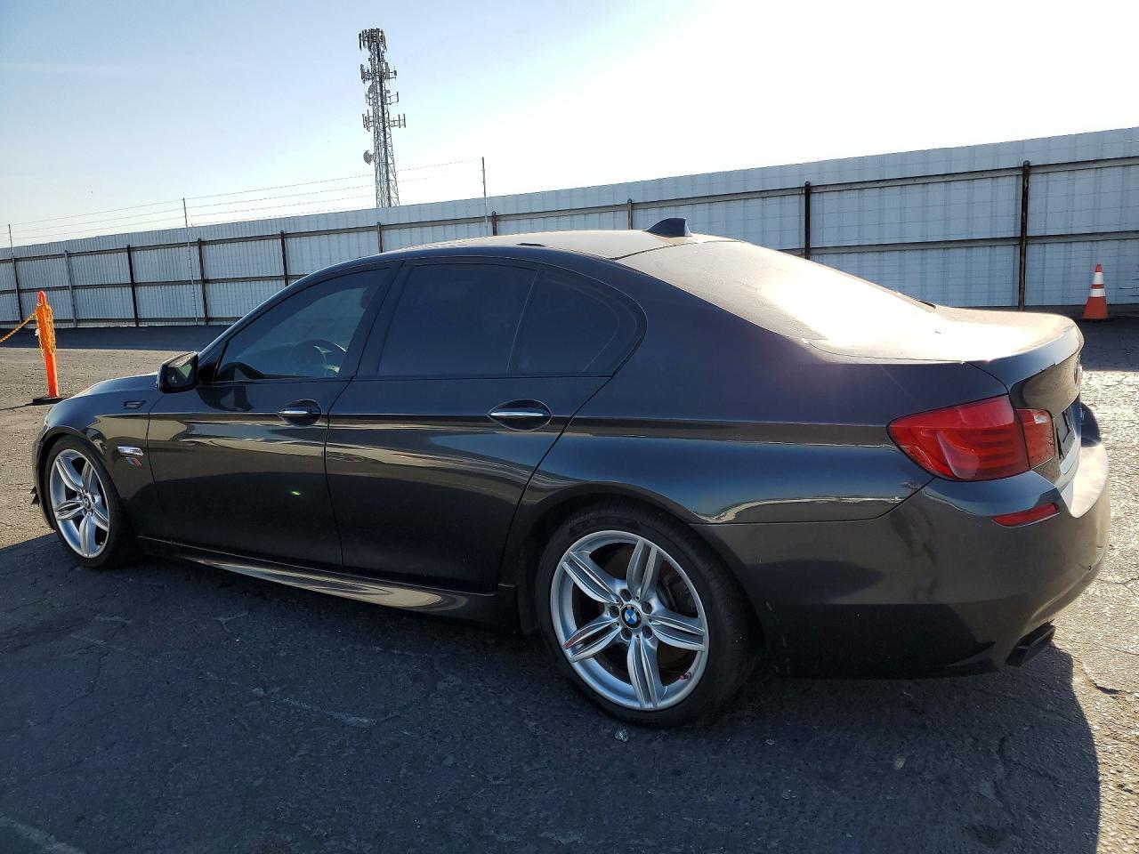 BMW Seria 5 - zdjęcie 2