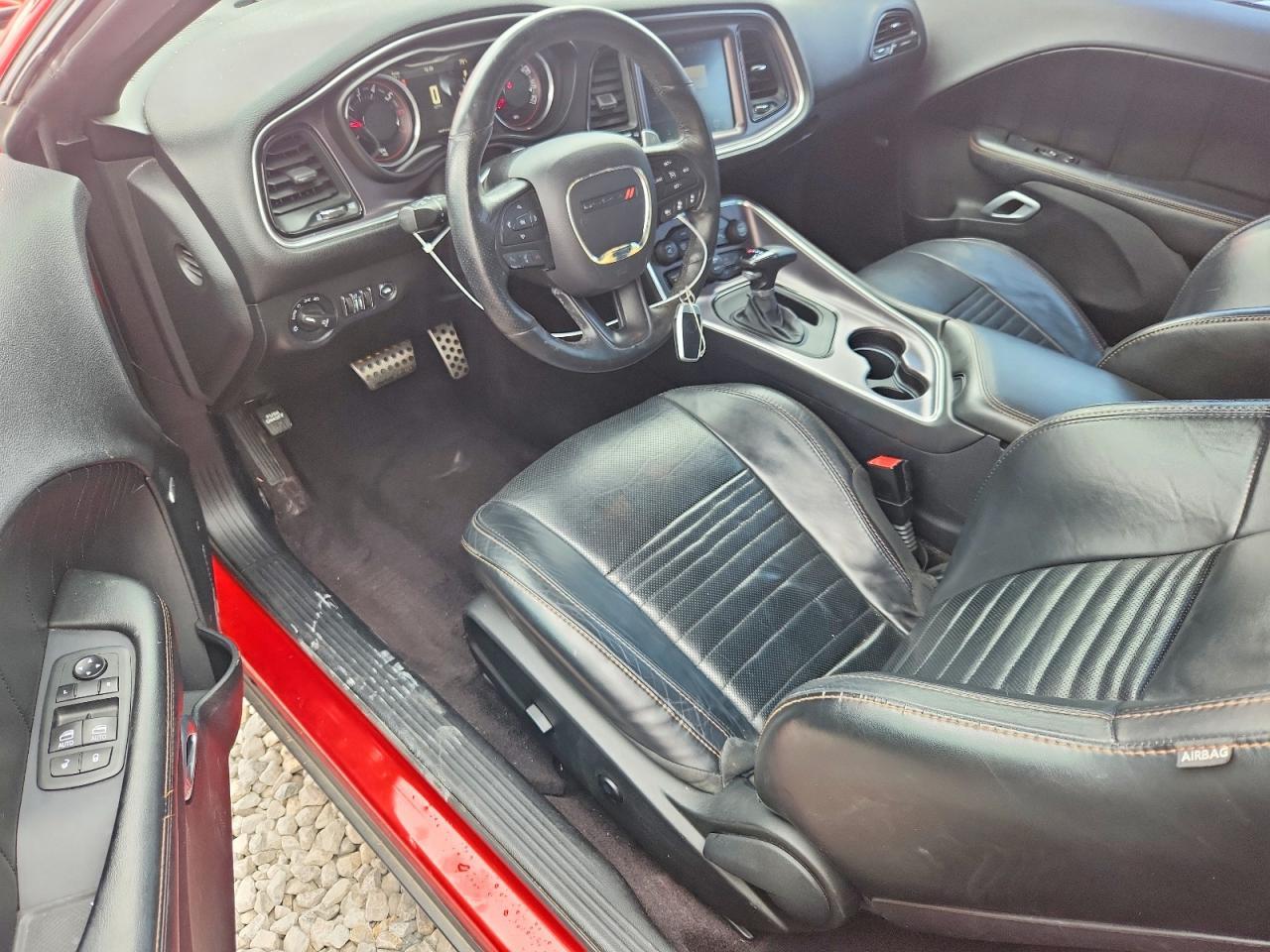 2016 Dodge Challenger R - zdjęcie 8