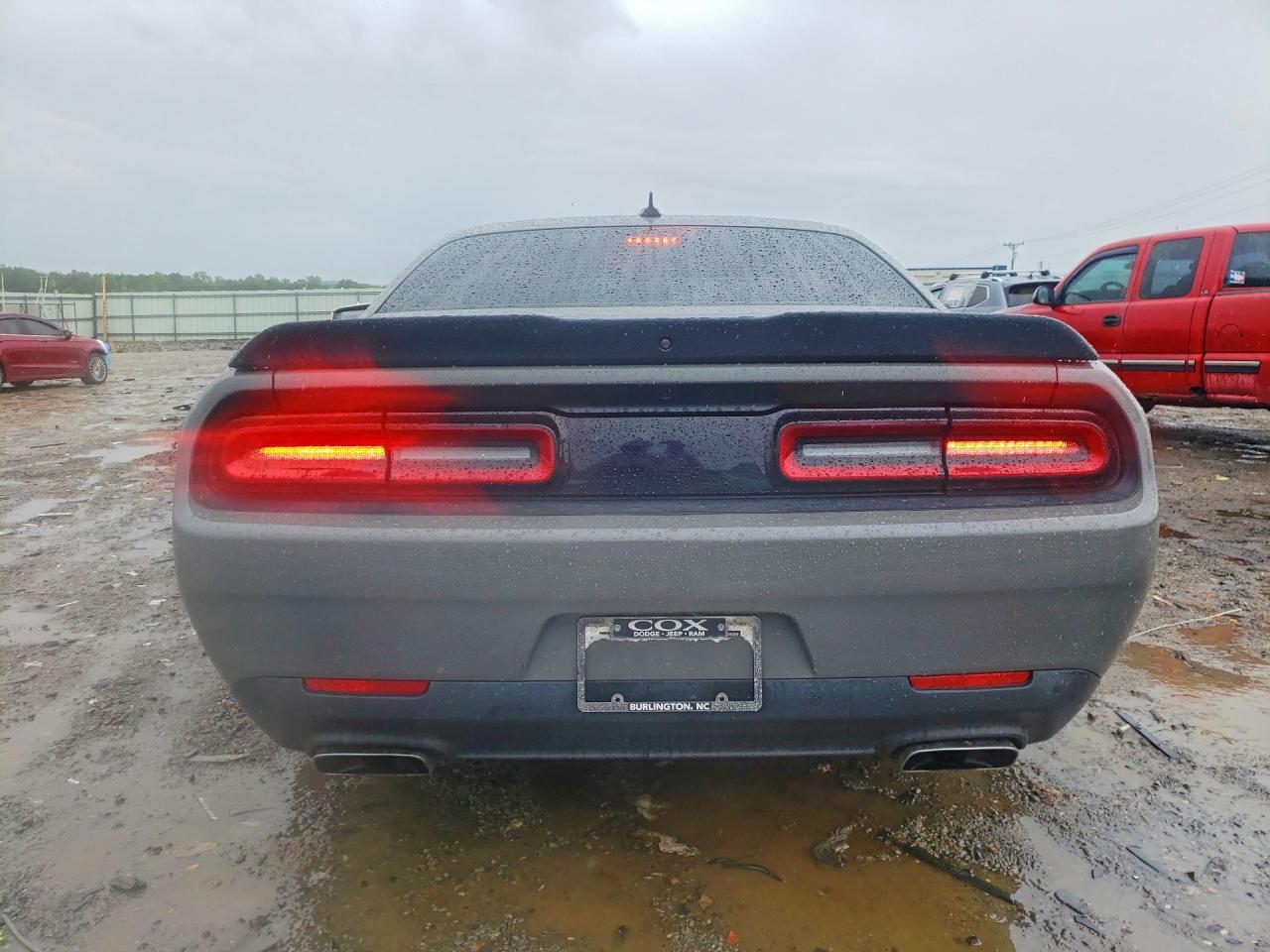 2018 Dodge Challenger R - zdjęcie 6