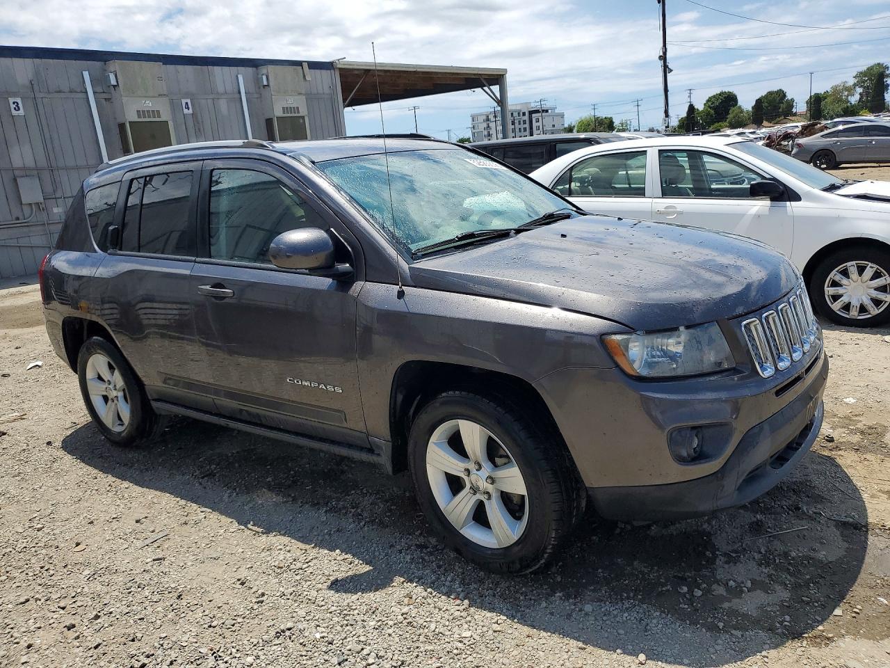 2016 Jeep Compass Latitude - zdjęcie 4