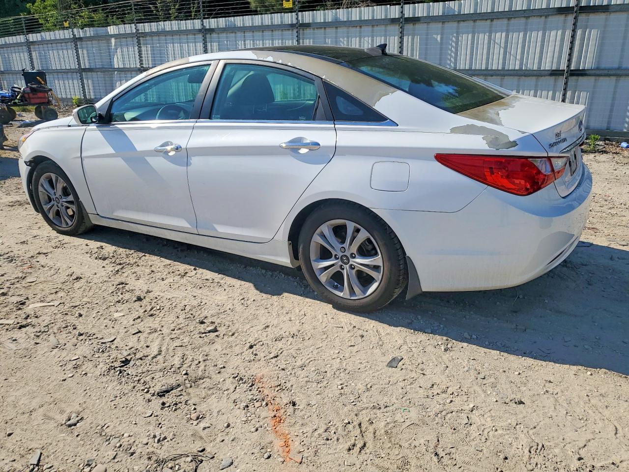 2013 Hyundai Sonata Limited - zdjęcie 2