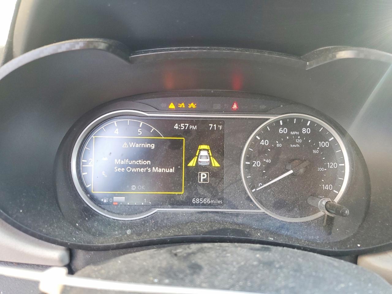 2021 Nissan Versa Sv - zdjęcie 9