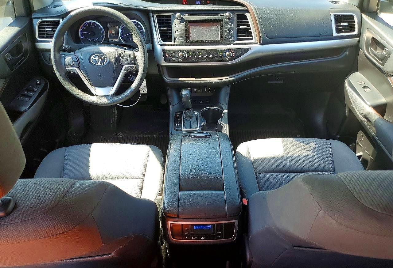 2019 Toyota Highlander Le - zdjęcie 8