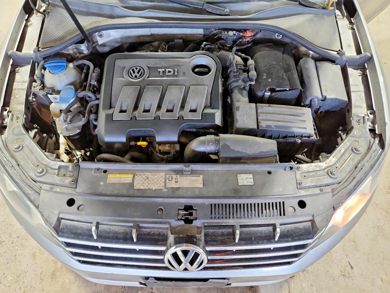 2014 Volkswagen Passat 2.0L Tdi Sel Premium - zdjęcie 11