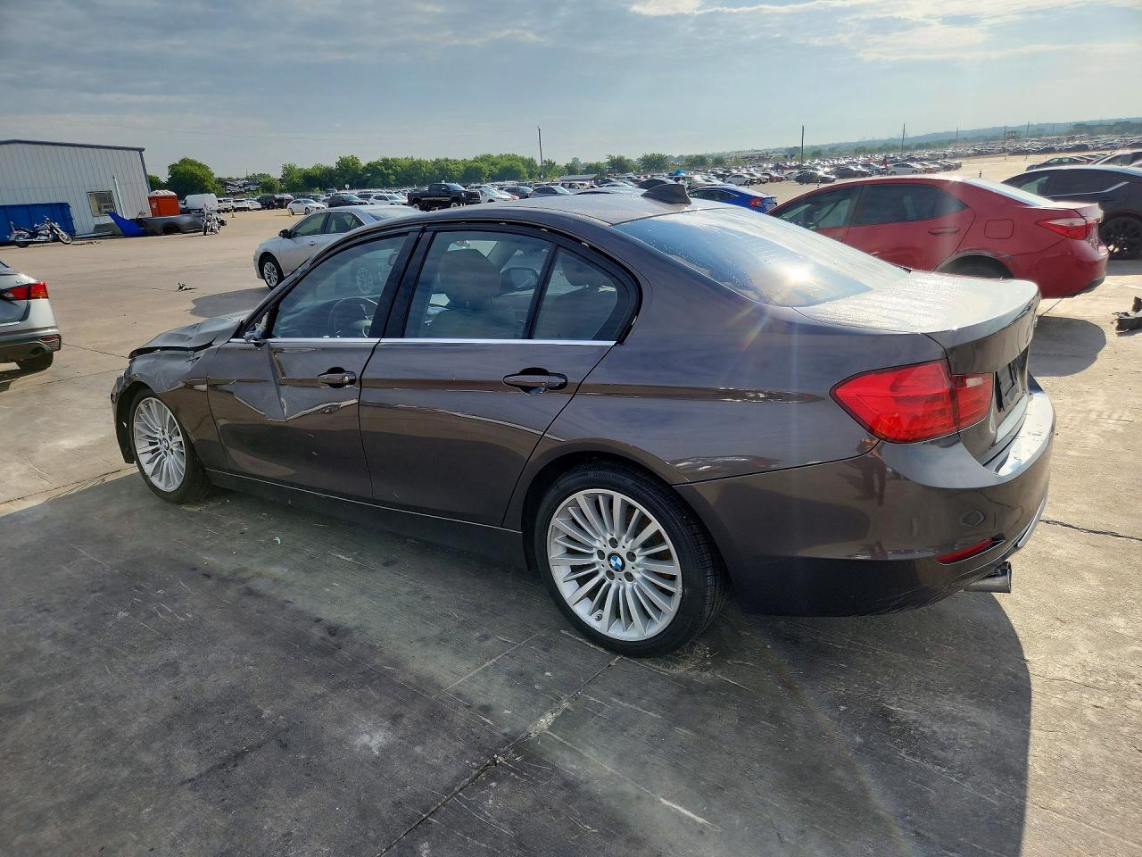 2014 BMW 328 I - zdjęcie 2