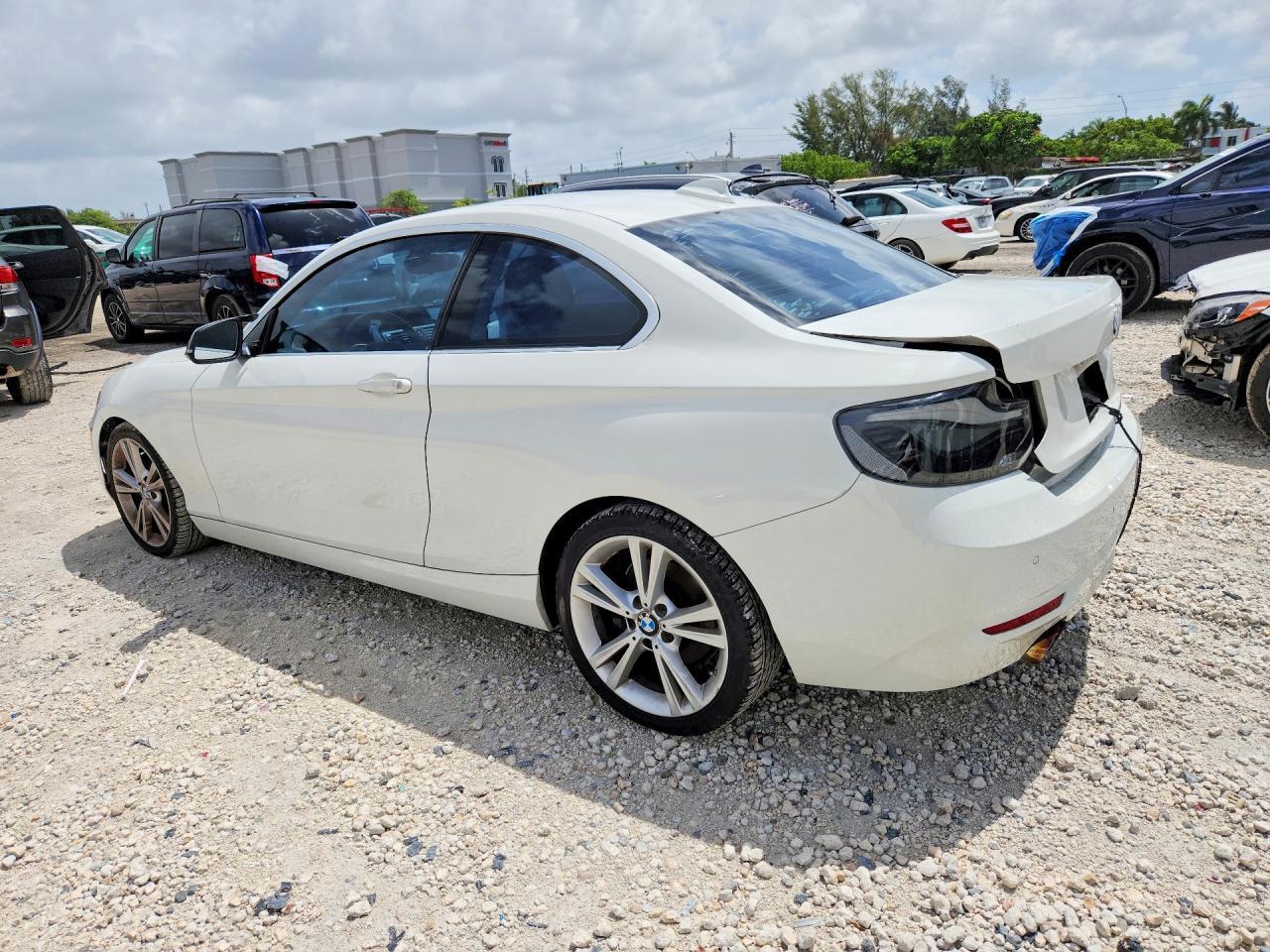 2014 BMW 228 I - zdjęcie 2