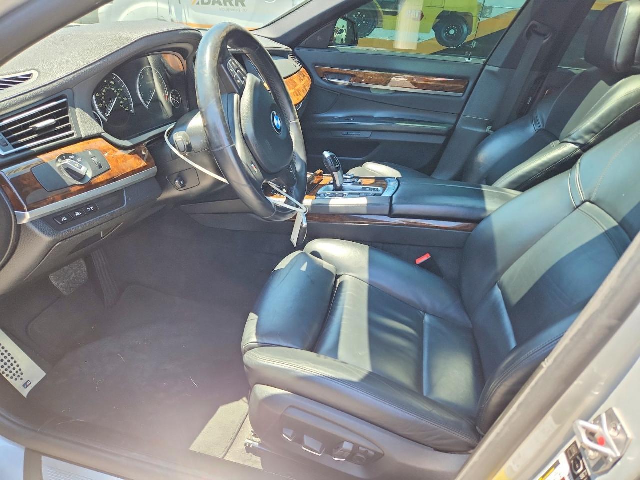 2013 BMW 750 I - zdjęcie 7
