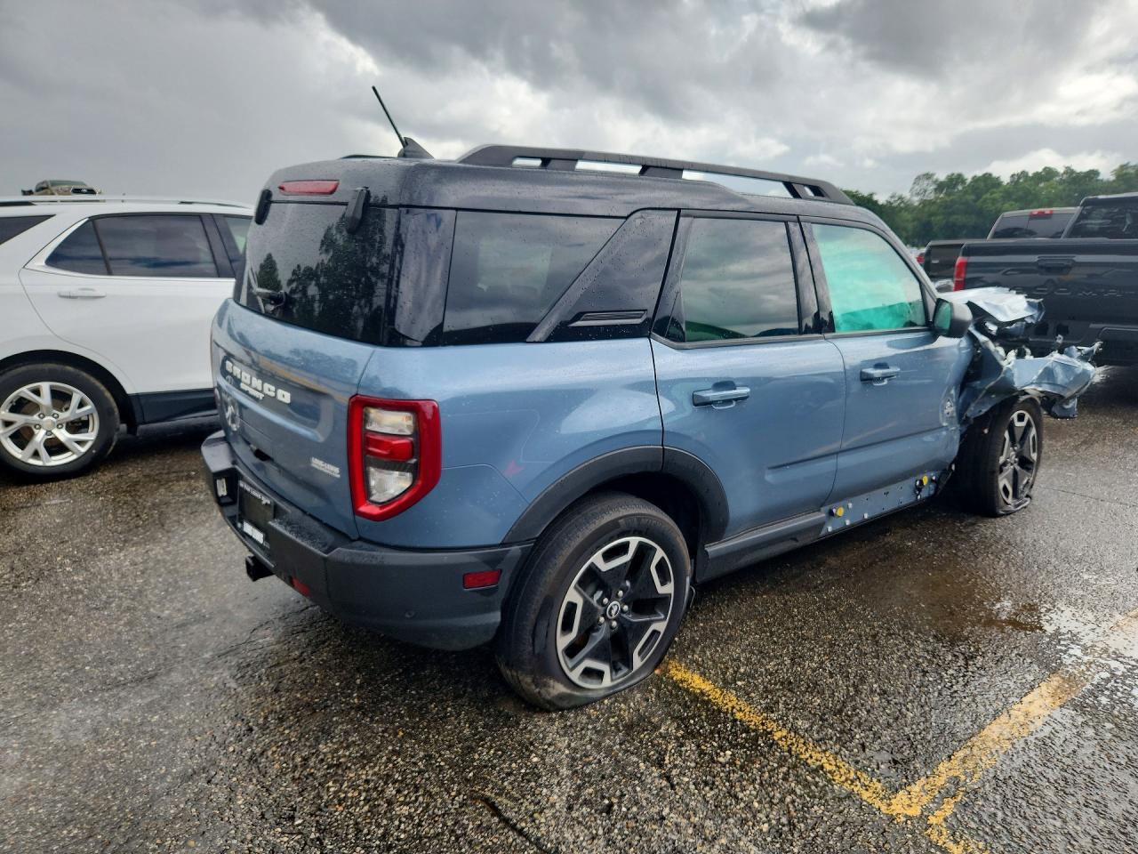 2024 Ford Bronco Sport Outer Banks - zdjęcie 3