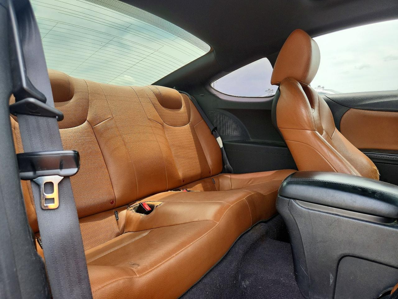 2013 Hyundai Genesis Coupe 3.8L - zdjęcie 10