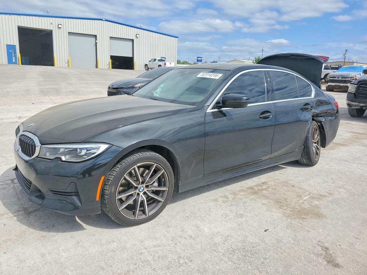 2020 BMW 330I - zdjęcie główne