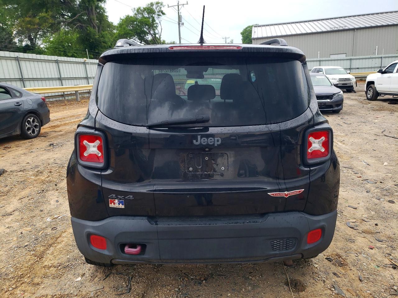 2017 Jeep Renegade Trailhawk - zdjęcie 6