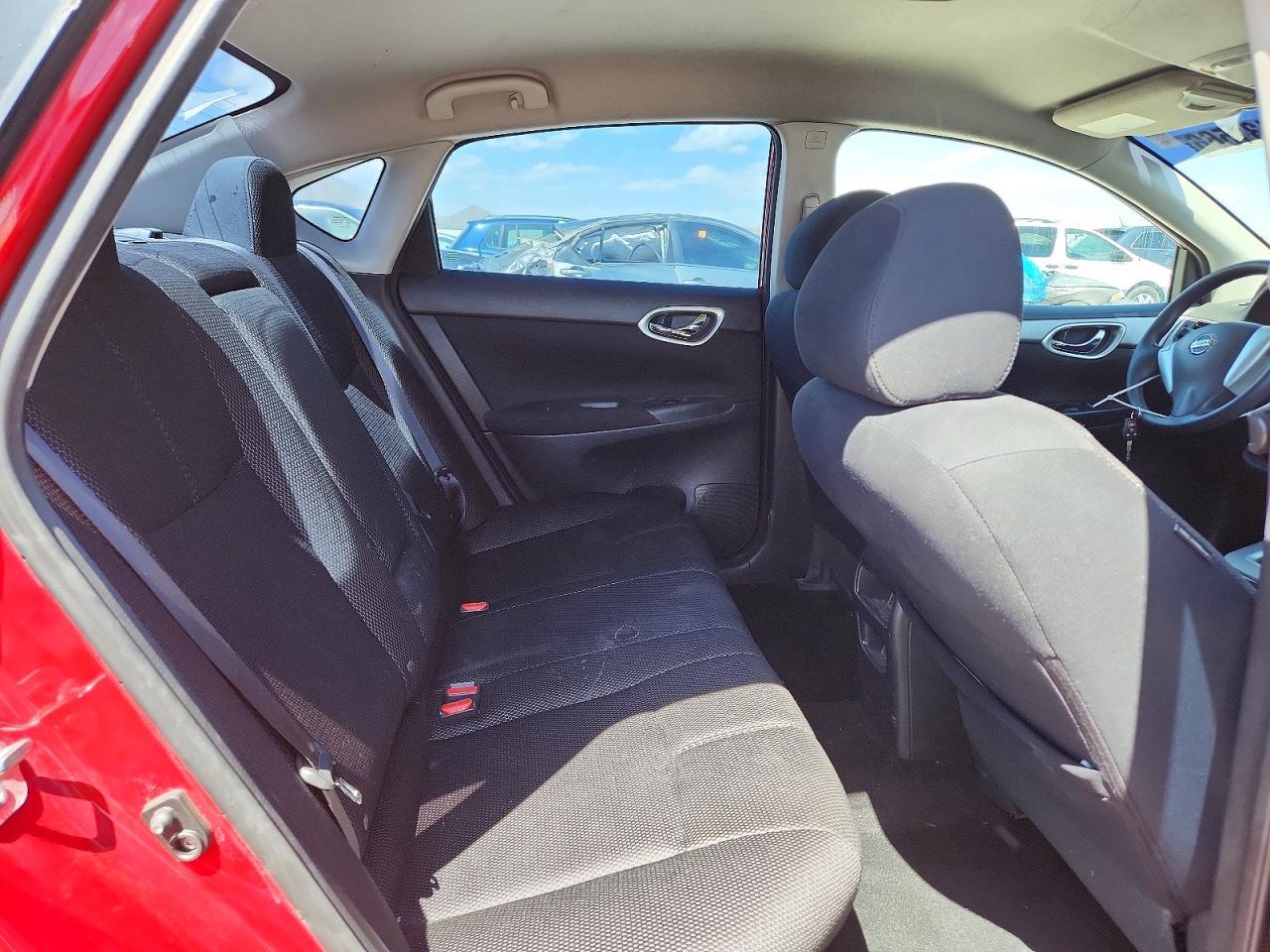 2013 Nissan Sentra S - zdjęcie 10