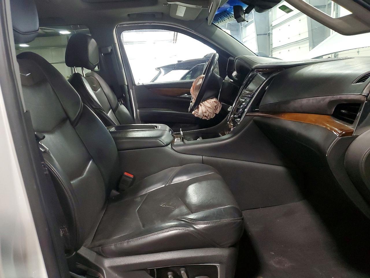2017 Cadillac Escalade Esv Luxury - zdjęcie 7